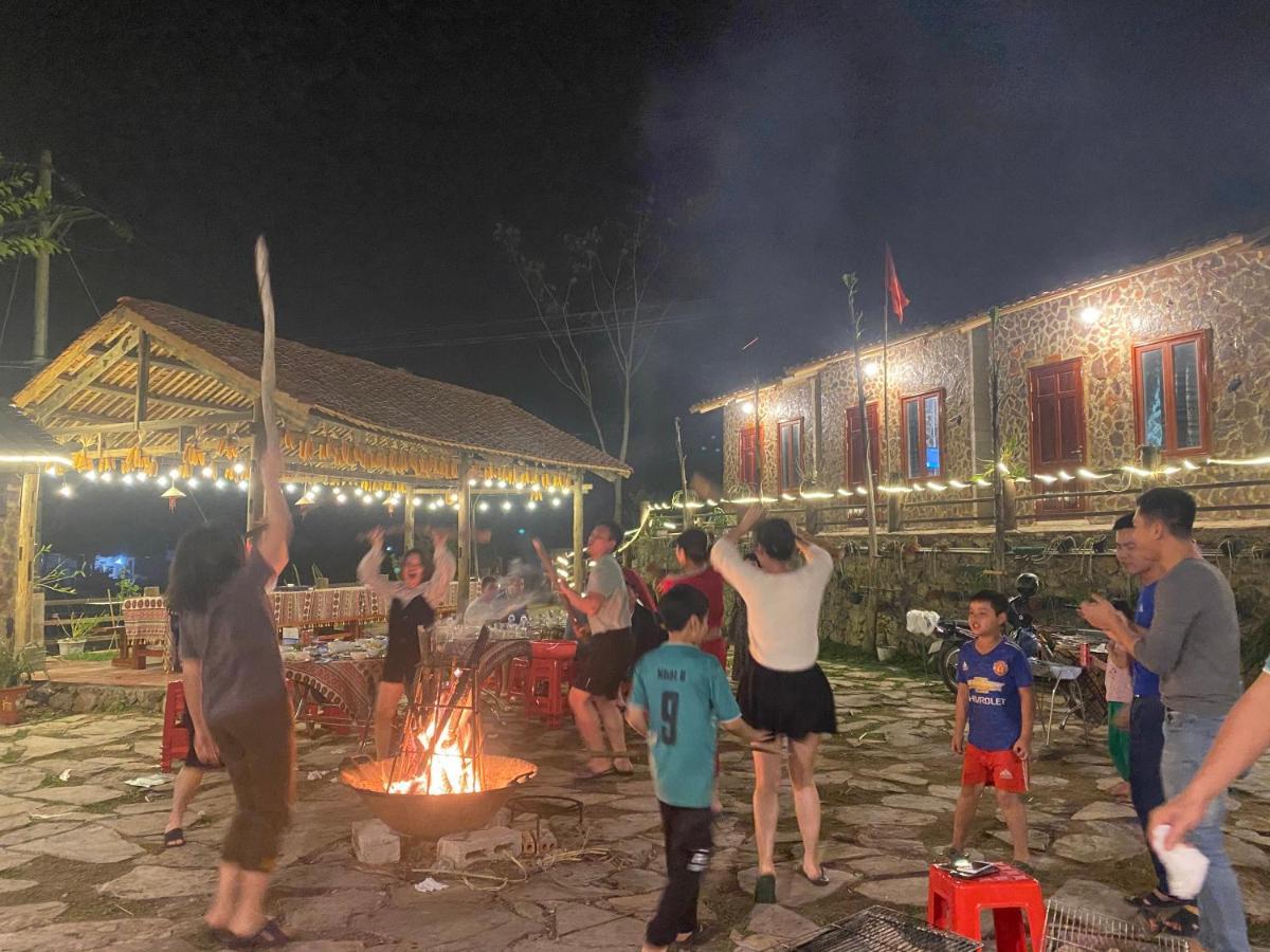 Lung Nieo Lan Rung Homestay מראה חיצוני תמונה